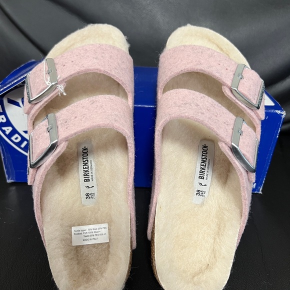 Birkenstock Womens Size EUR 38 US 7 Arizona Rivet Narrow Fit Pink Wool Sandals